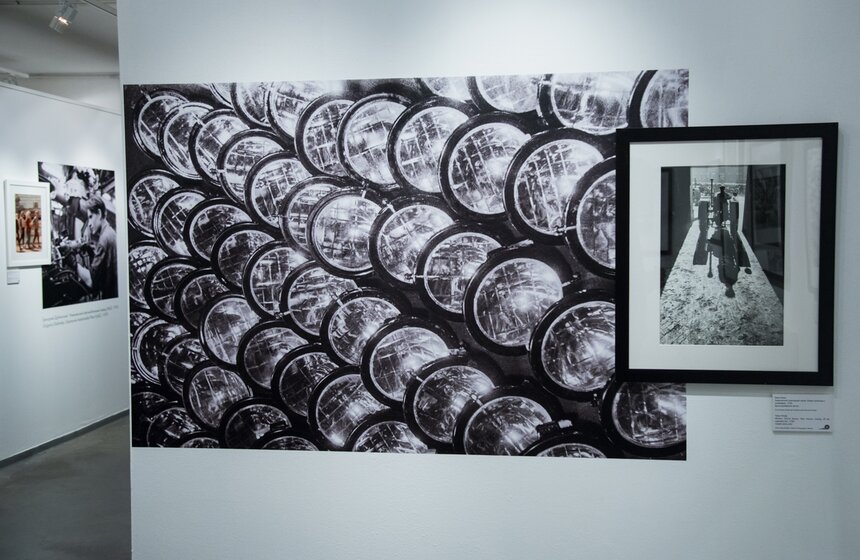 В галерее братьев Люмьер открылась выставка "PROзавод" 15 фото