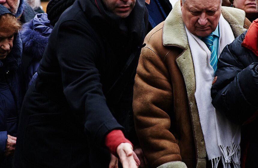 На Новодевичьем кладбище прошли похороны Елены Образцовой 18 фото