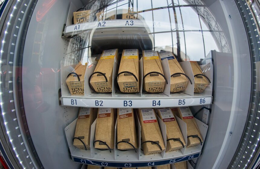 На ВДНХ начали продавать космическую еду в тюбиках 13 фото