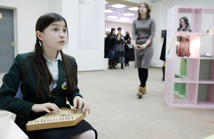 В Москве открывается выставка "Коромысло, примус, прялка" 11 фото