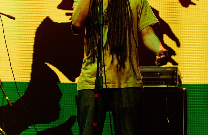 В Москве отметили 70-летие короля регги Боба Марли 12 фото