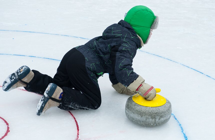 На ВДНХ прошел день зимних видов спорта 4 фото