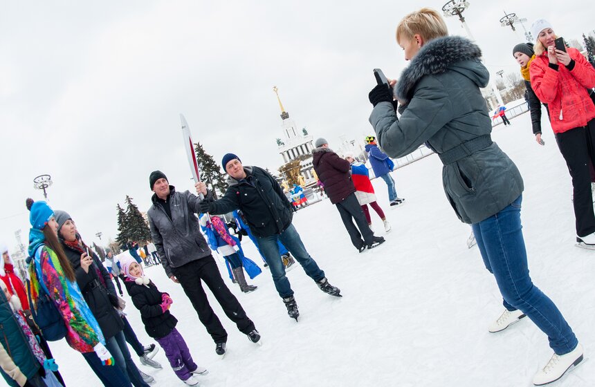 На ВДНХ прошел день зимних видов спорта 3 фото