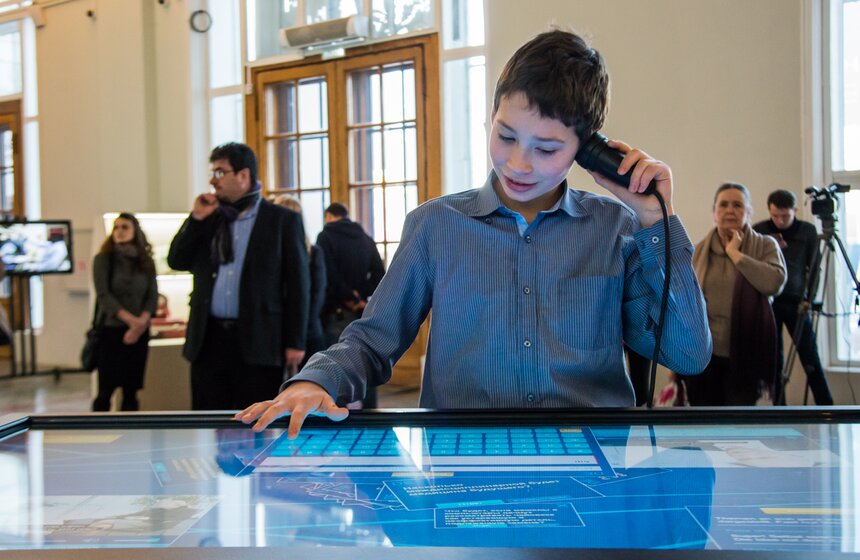 На ВДНХ открылась выставка "Путешествие в мир будущего" 9 фото