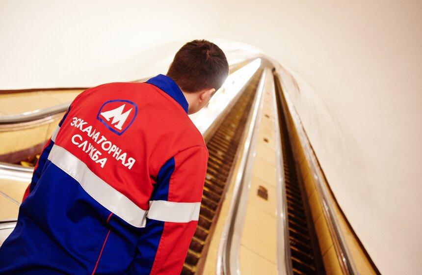 Механизмы старых эскалаторов "Бауманской" отдадут в музей метро 23 фото