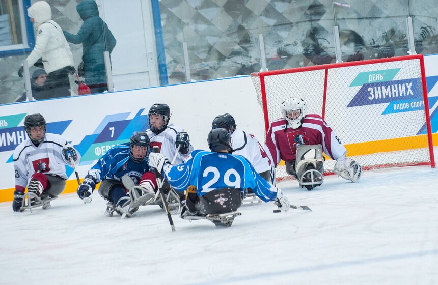 На ВДНХ прошел день зимних видов спорта 29 фото