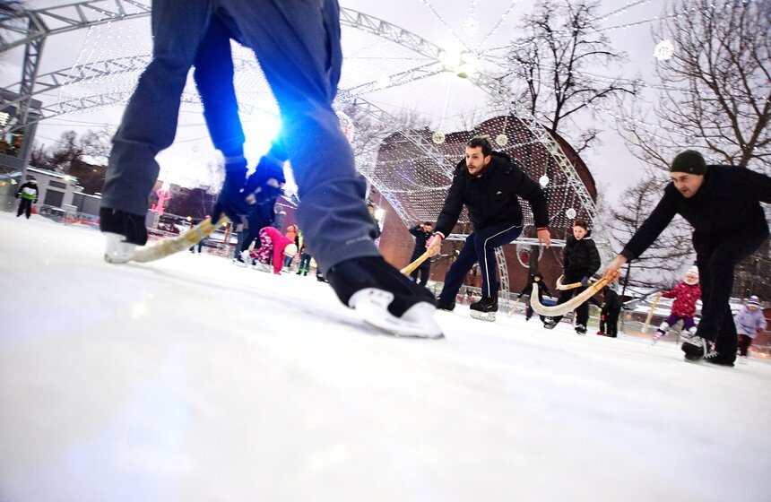 В саду "Эрмитаж" прошли дни зимних видов спорта 5 фото