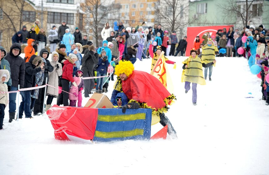 В столице прошел фестиваль катания на санях 19 фото