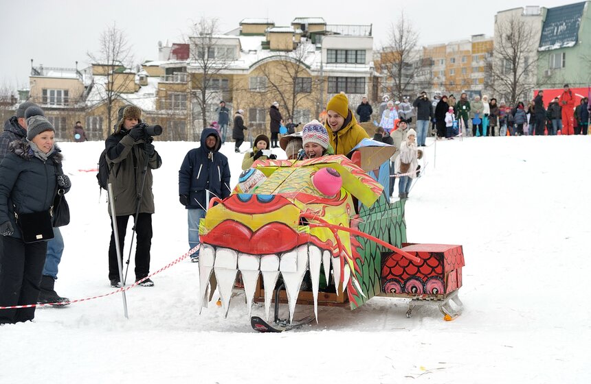 В столице прошел фестиваль катания на санях 4 фото