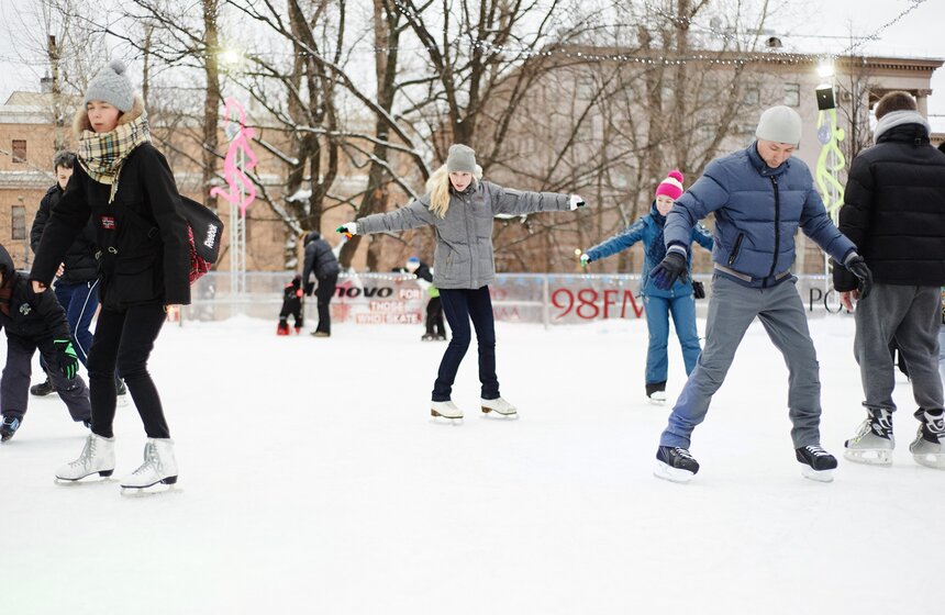 В саду "Эрмитаж" прошли дни зимних видов спорта 18 фото