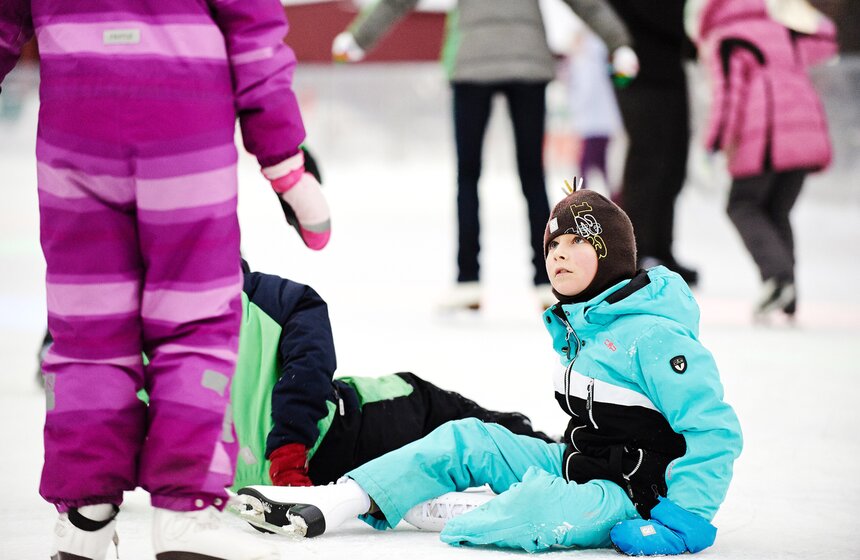 В саду "Эрмитаж" прошли дни зимних видов спорта 1 фото