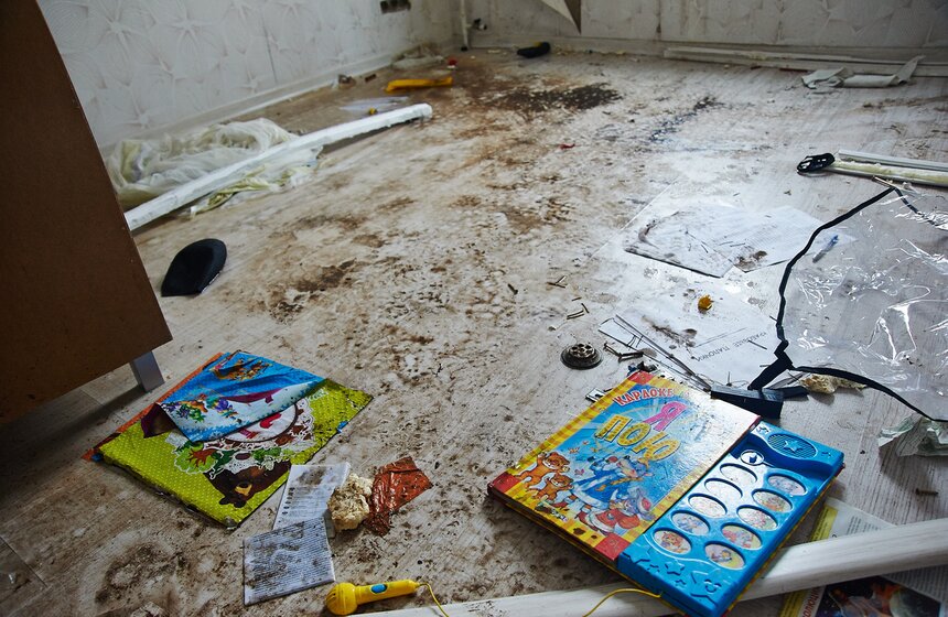 В районе Хорошево-Мневники снесли ветхую пятиэтажку 12 фото