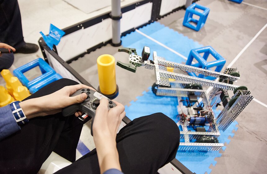 В Москве завершился VII фестиваль "РобоФест-2015" 8 фото