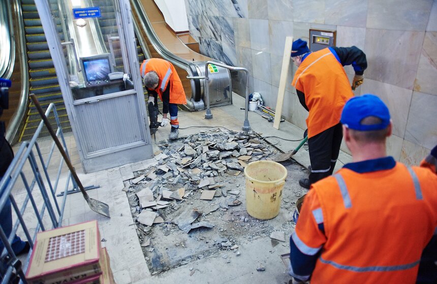 На станции "Кузнецкий мост" провели капитальный ремонт путей 6 фото