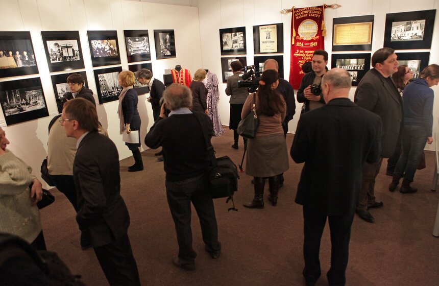 Посвященная 190-летию Малого театра выставка открылась в Москве 7 фото