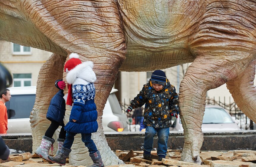 В Дарвиновском музее открыли скульптуру амурозавра 12 фото