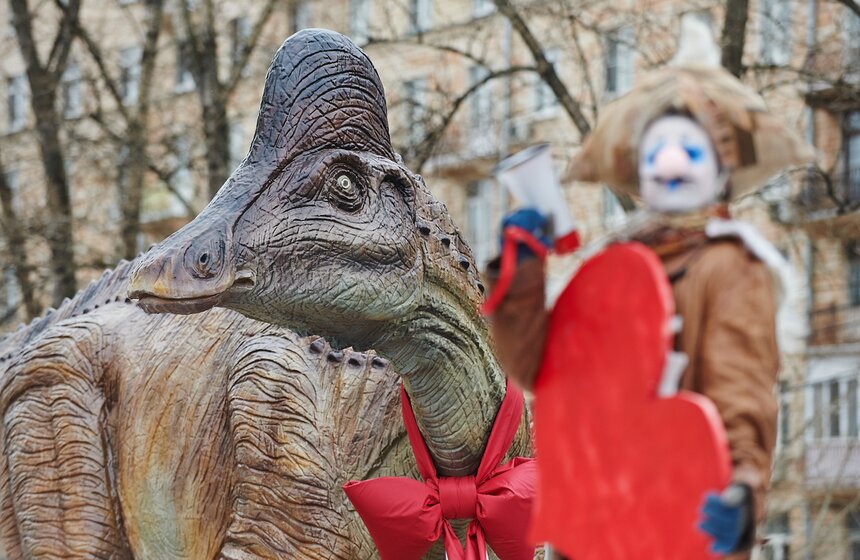 В Дарвиновском музее открыли скульптуру амурозавра 15 фото