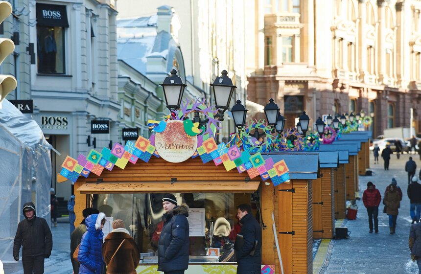 На Кузнецком мосту открылась блинная ярмарка 8 фото