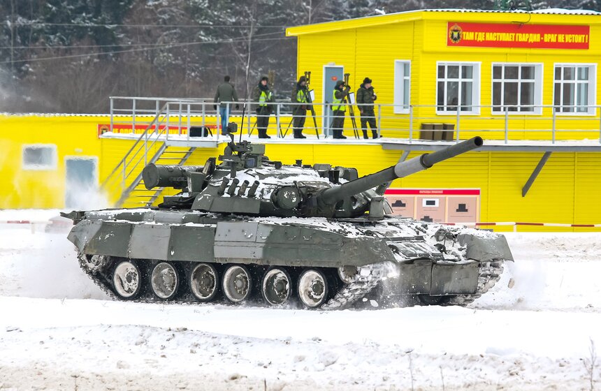 Боевые стрельбы Кантемировской танковой дивизии в Наро-Фоминске 12 фото