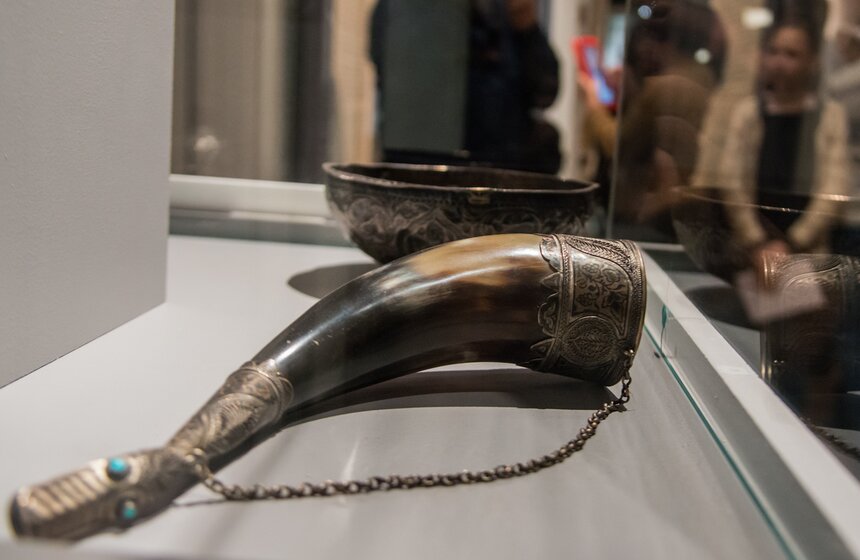 В музее Востока представили проект "Чай, вино, поэзия" 7 фото