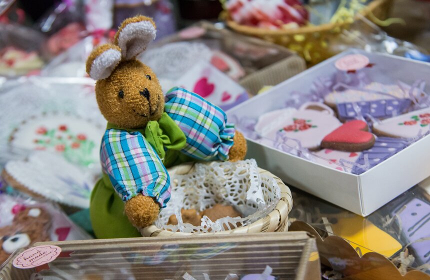 Знаменитая ярмарка "4 сезона" открылась в Москве 18 фото