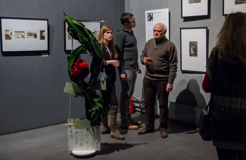 В арт-центре VINYL открылась выставка "Любовь" 9 фото