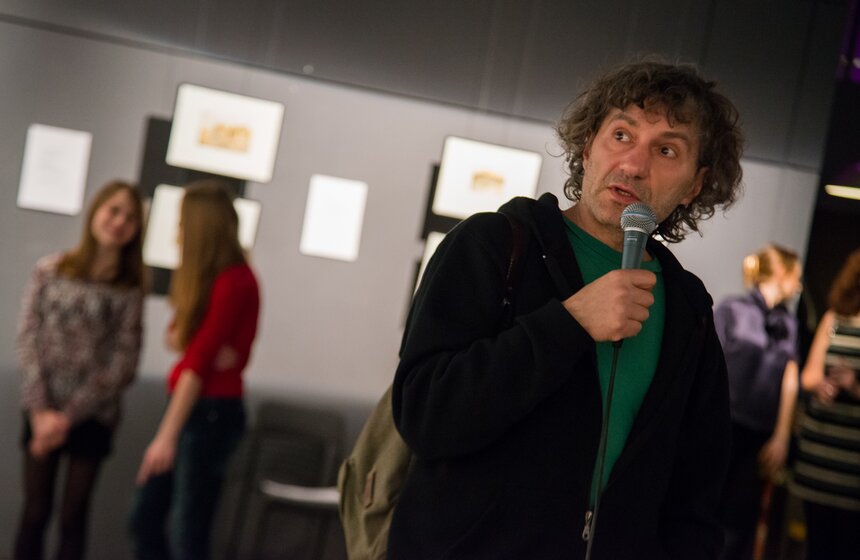 В арт-центре VINYL открылась выставка "Любовь" 19 фото