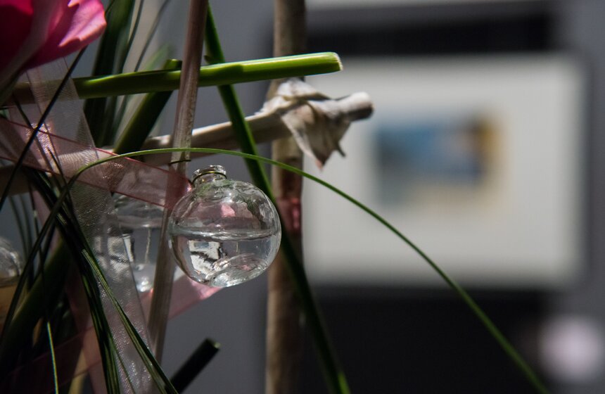 В арт-центре VINYL открылась выставка "Любовь" 8 фото