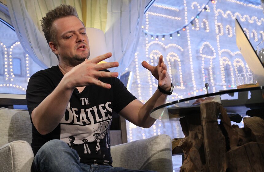 Студию "Москвы 24" на ГУМ-катке посетили 5 новых гостей 4 фото