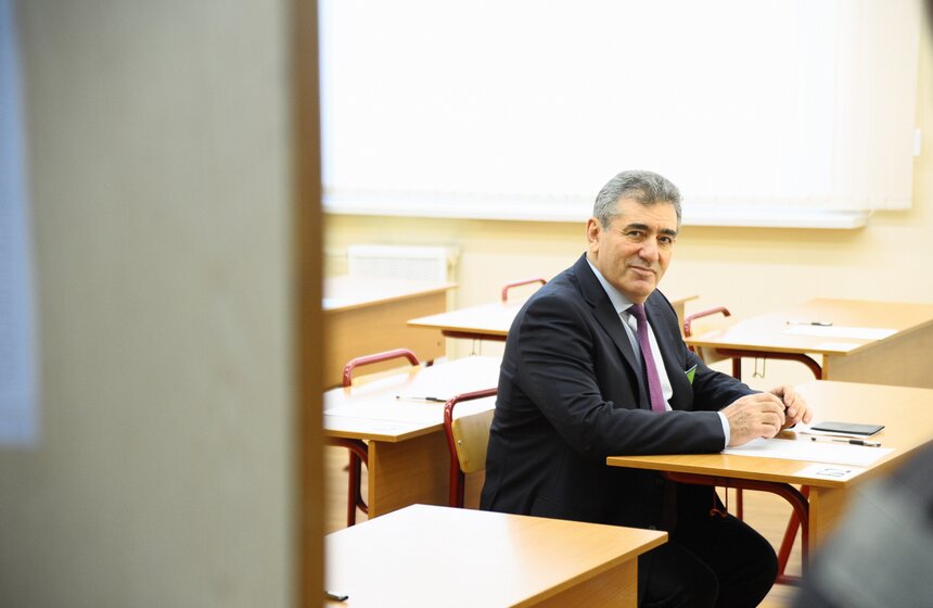 Журналисты написали пробный ЕГЭ по литературе 7 фото