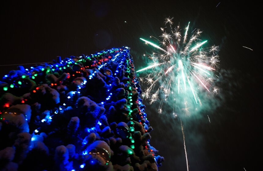 Пресс-тур по правильному запуску фейерверков 12 фото