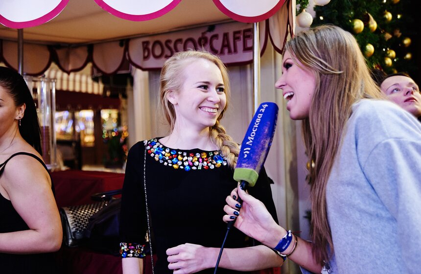 Елка приняла участие в записи новогоднего "Живого звука" 12 фото
