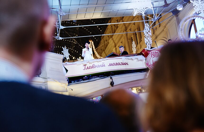 Елка приняла участие в записи новогоднего "Живого звука" 11 фото