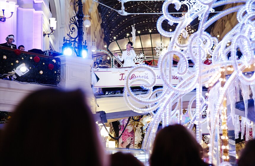 Елка приняла участие в записи новогоднего "Живого звука" 13 фото