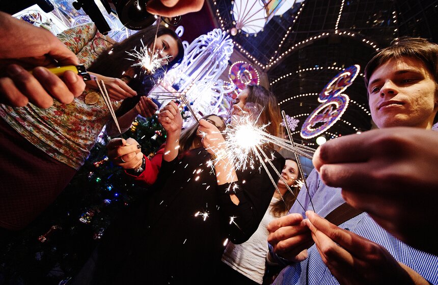 Елка приняла участие в записи новогоднего "Живого звука" 23 фото