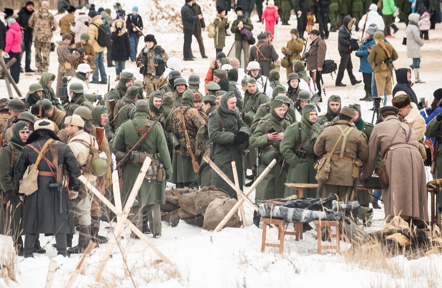 Военно-историческая реконструкция контрнаступления под Москвой 1 фото