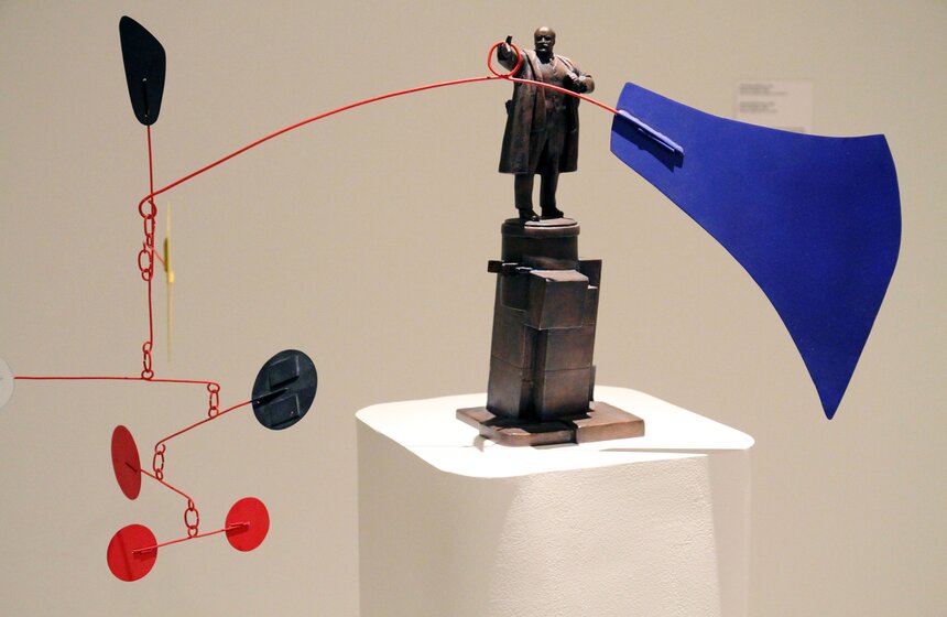 В ММОМА открылась выставка "Музей с предсказаниями" 19 фото