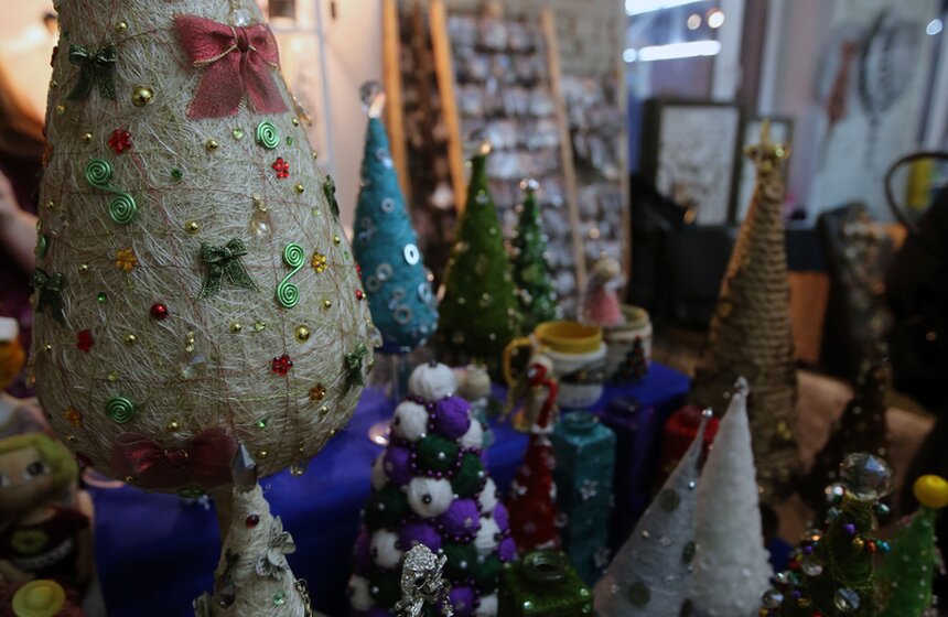 На "Флаконе" открылась рождественская ярмарка 10 фото
