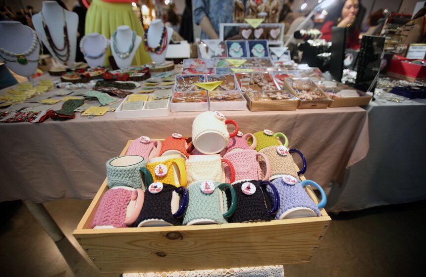 На "Флаконе" открылась рождественская ярмарка 11 фото