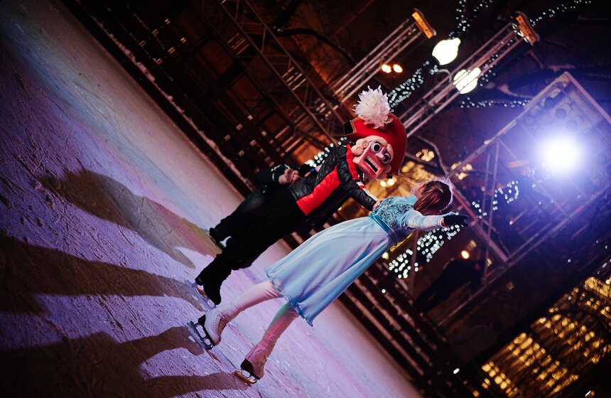 Москва готовится к открытию фестиваля "Путешествие в Рождество" 19 фото