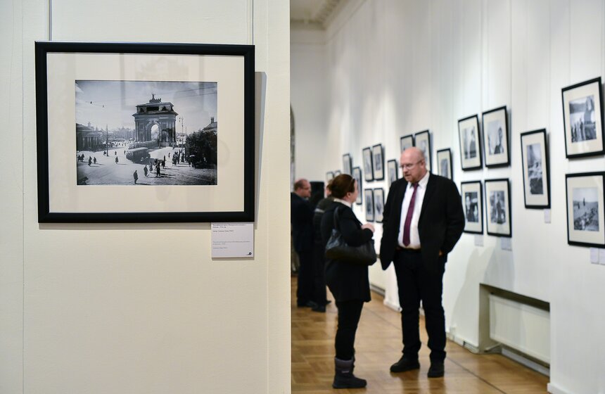 Открылась выставка репортажных снимков истории России 14 фото