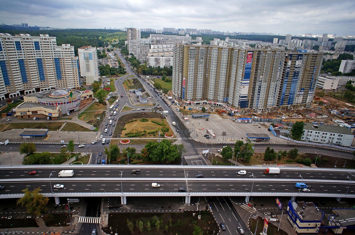 Метро академика янгеля