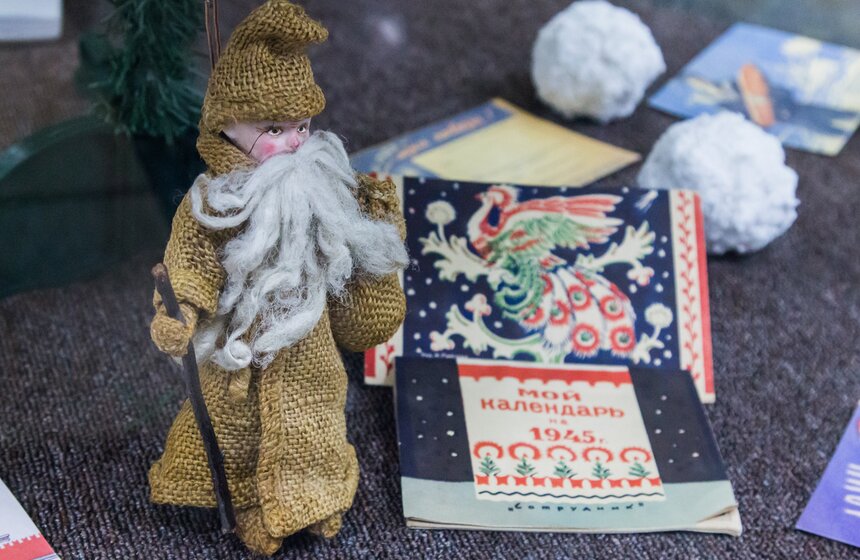 В Москве открылся фестиваль "История новогодней игрушки" 17 фото