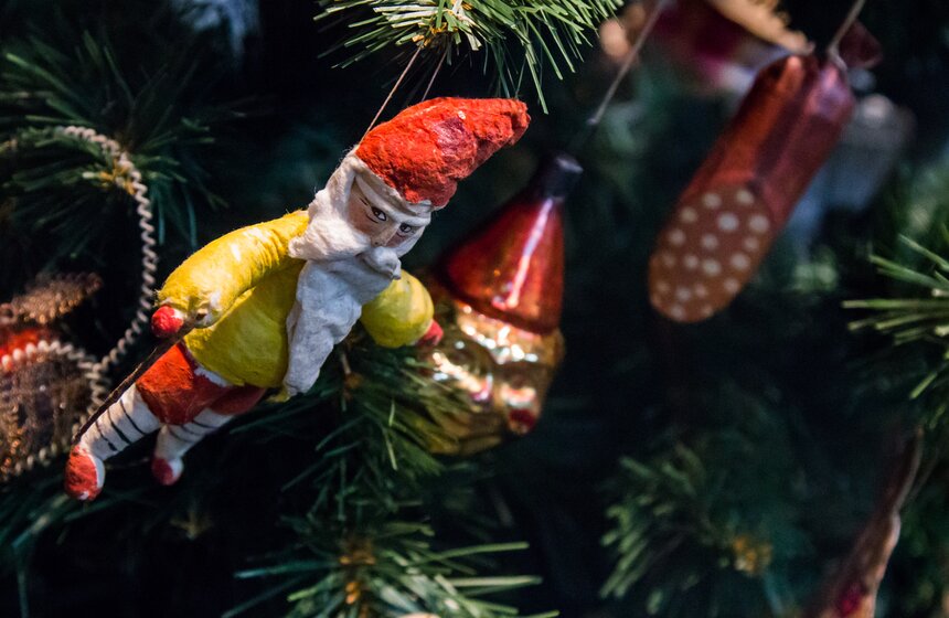 В Москве открылся фестиваль "История новогодней игрушки" 12 фото