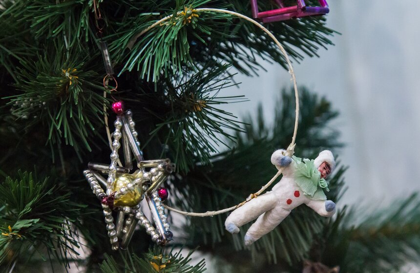 В Москве открылся фестиваль "История новогодней игрушки" 20 фото