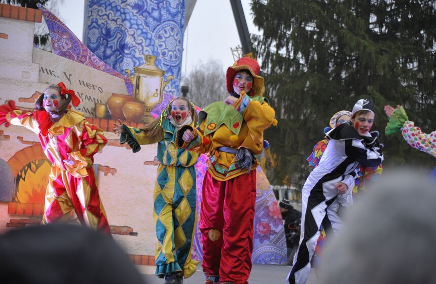 В Рузском районе Подмосковья срубили главную елку страны 23 фото