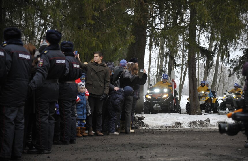 В Рузском районе Подмосковья срубили главную елку страны 3 фото