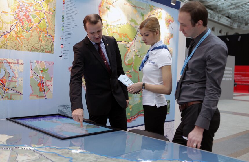 В Гостином дворе открылся фестиваль "Зодчество-2014" 1 фото