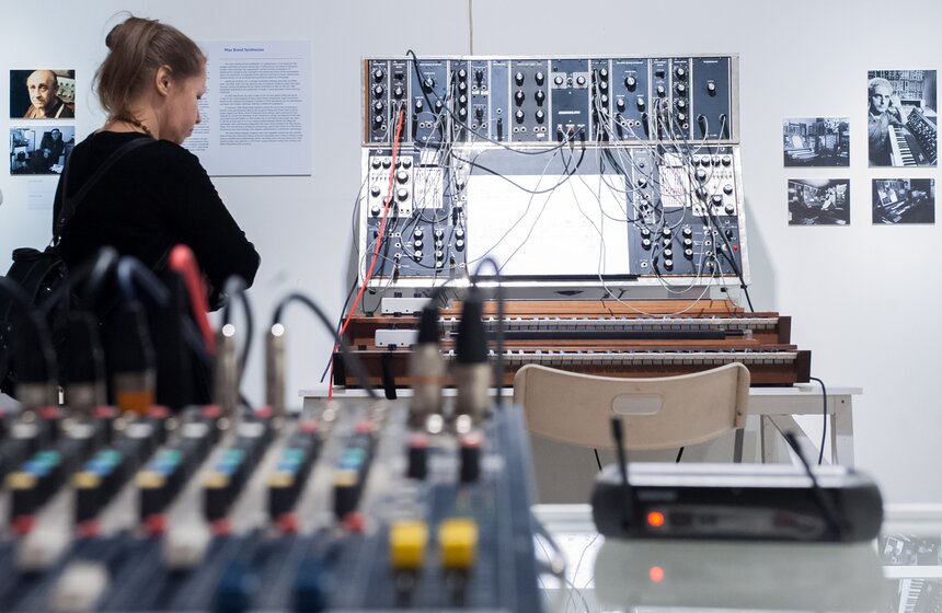 На "Винзаводе" открылась выставка "Пионеры звука" 6 фото