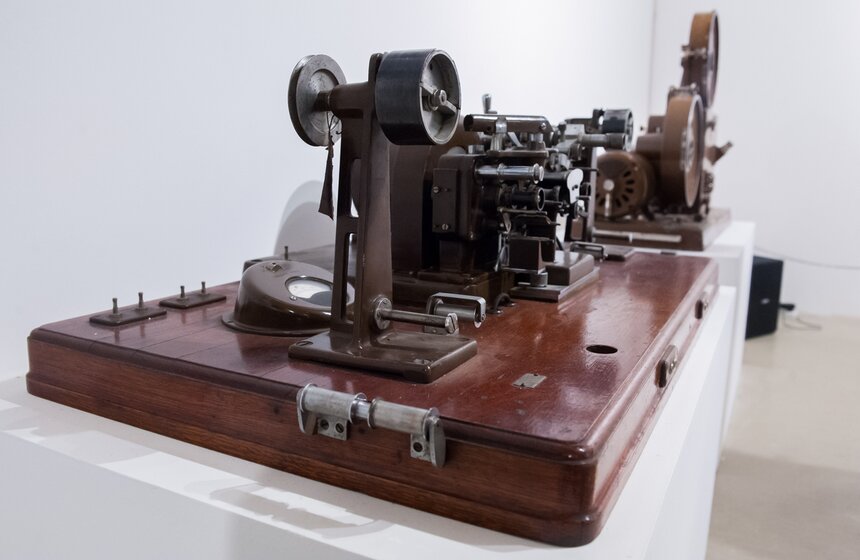 На "Винзаводе" открылась выставка "Пионеры звука" 5 фото